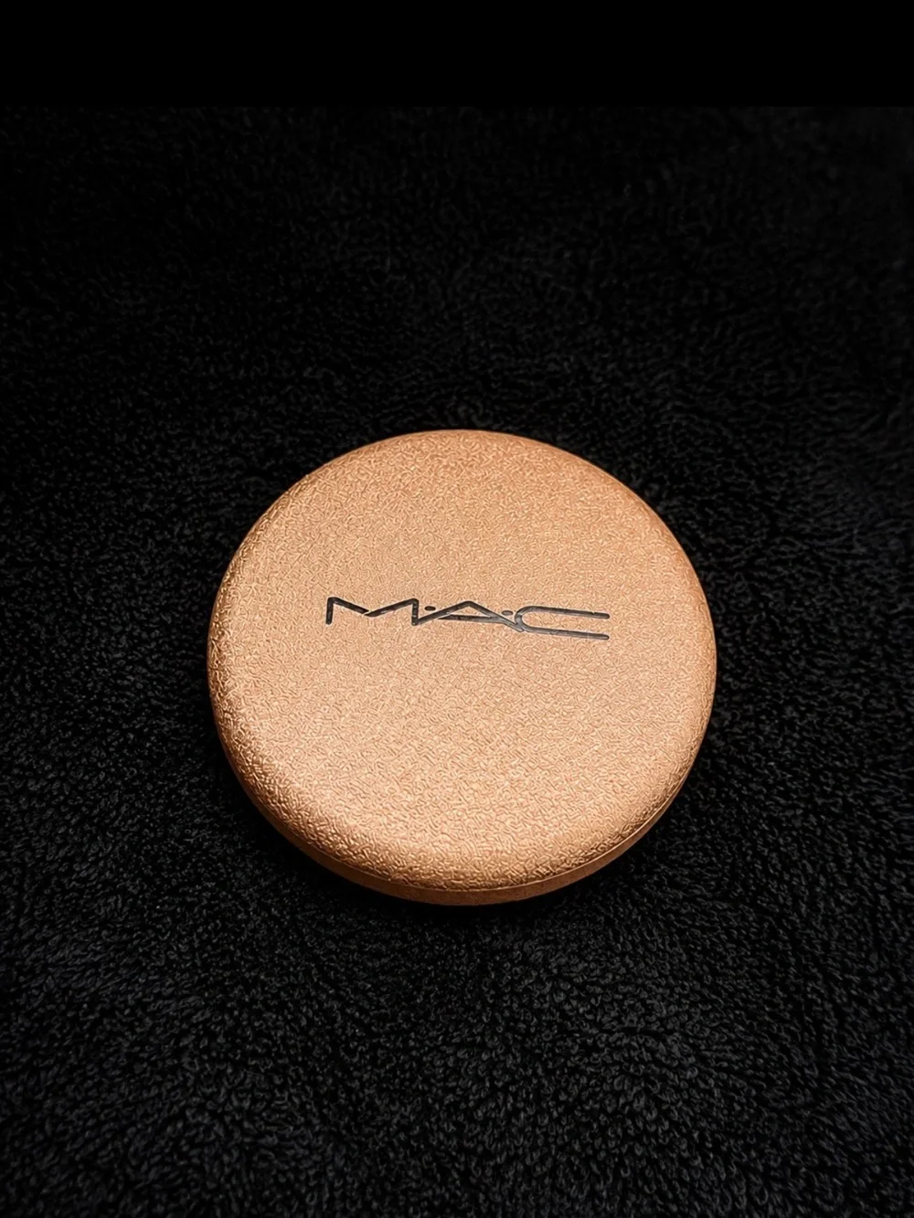 MAC Cosmetics smooth matte